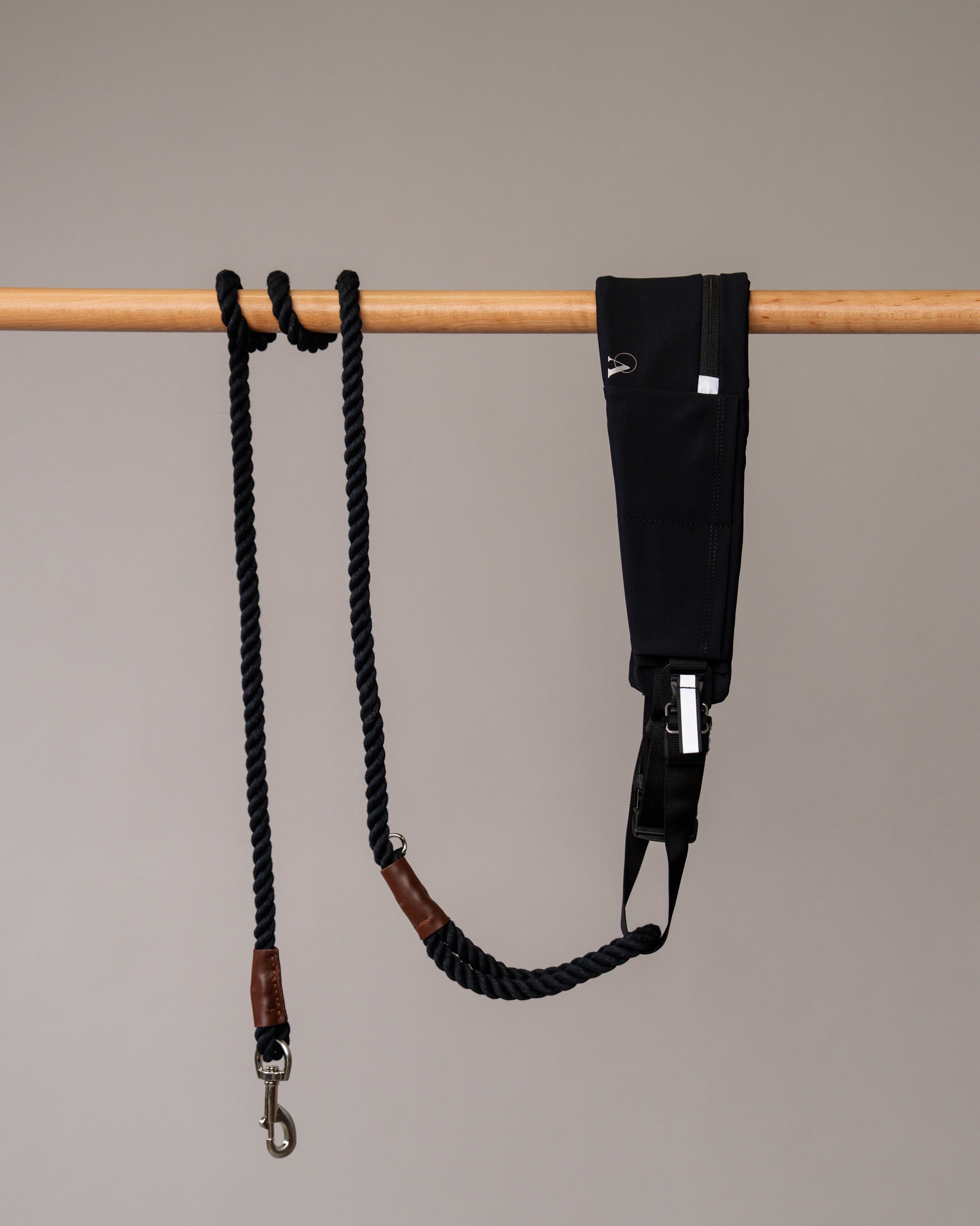 The Attachd Hands-Free Dog Belt